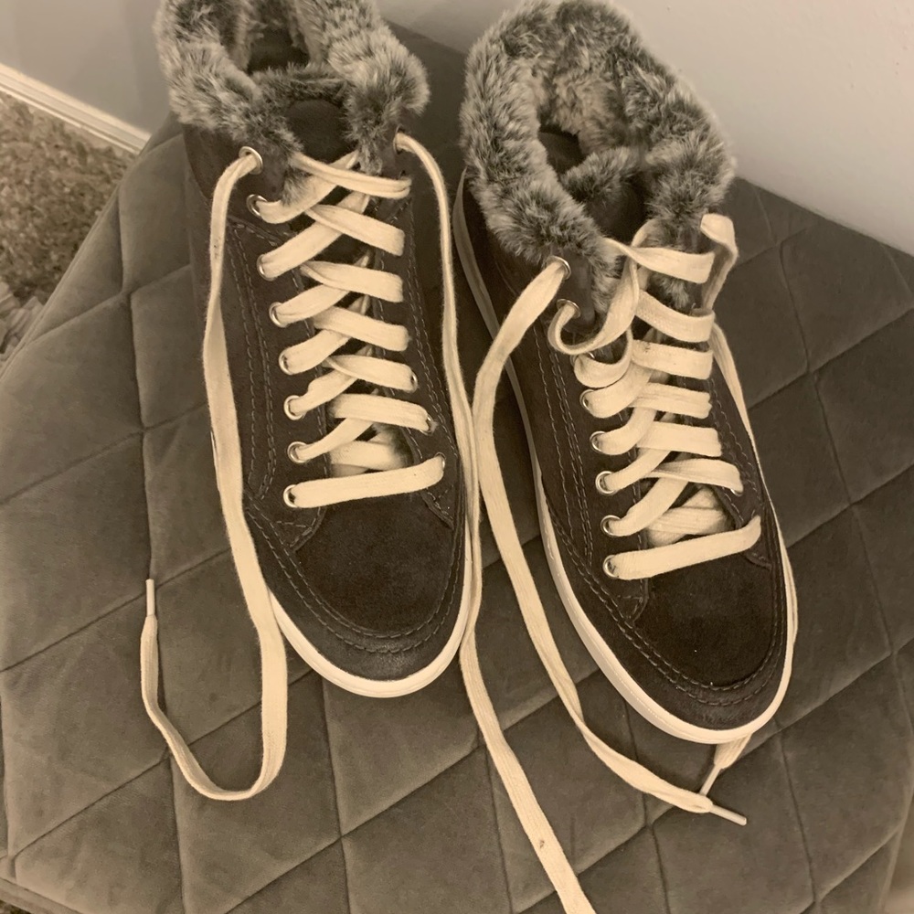 Brand new Dolce vita fur lined suede high tops - Picture 1 of 5